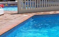 Tratamento de �gua Piscinas 